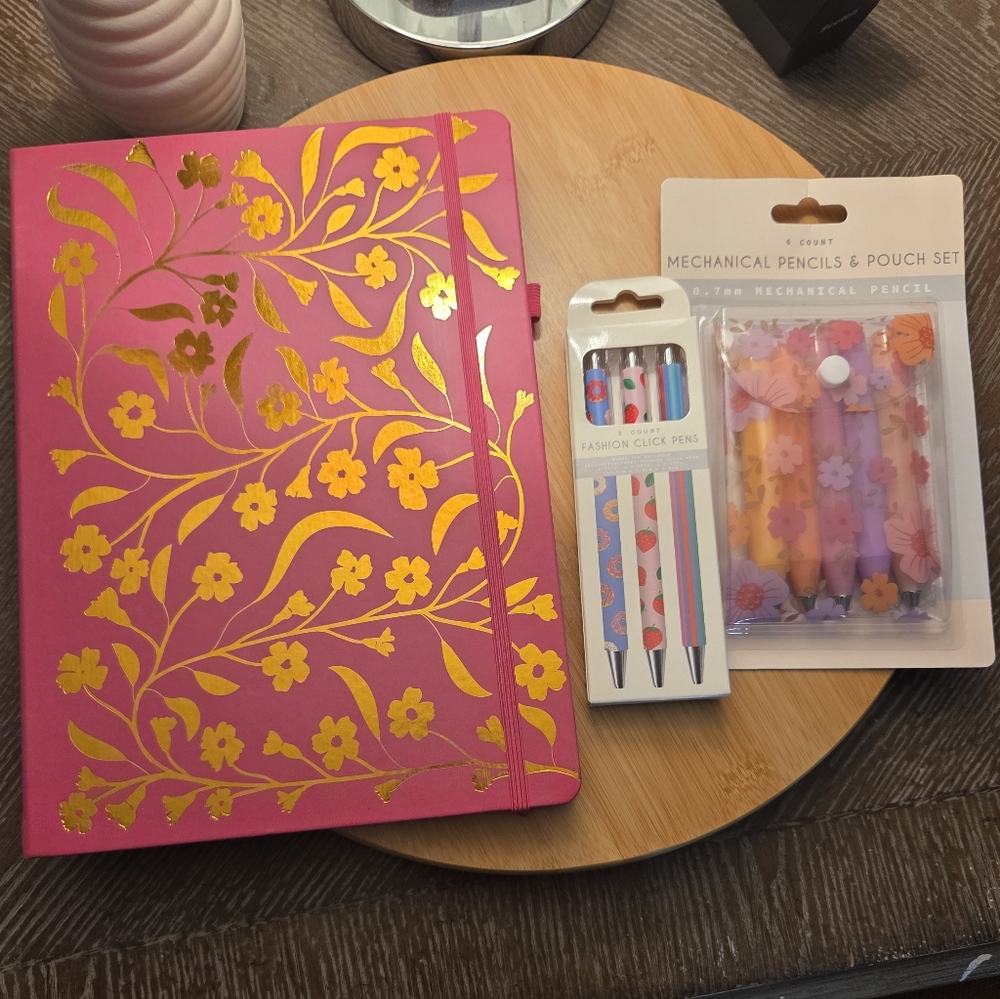 Pink and Gold Floral Sketch Notebook with Pen And Pencil Set | 3 Set Bundle - Picture 1 of 7